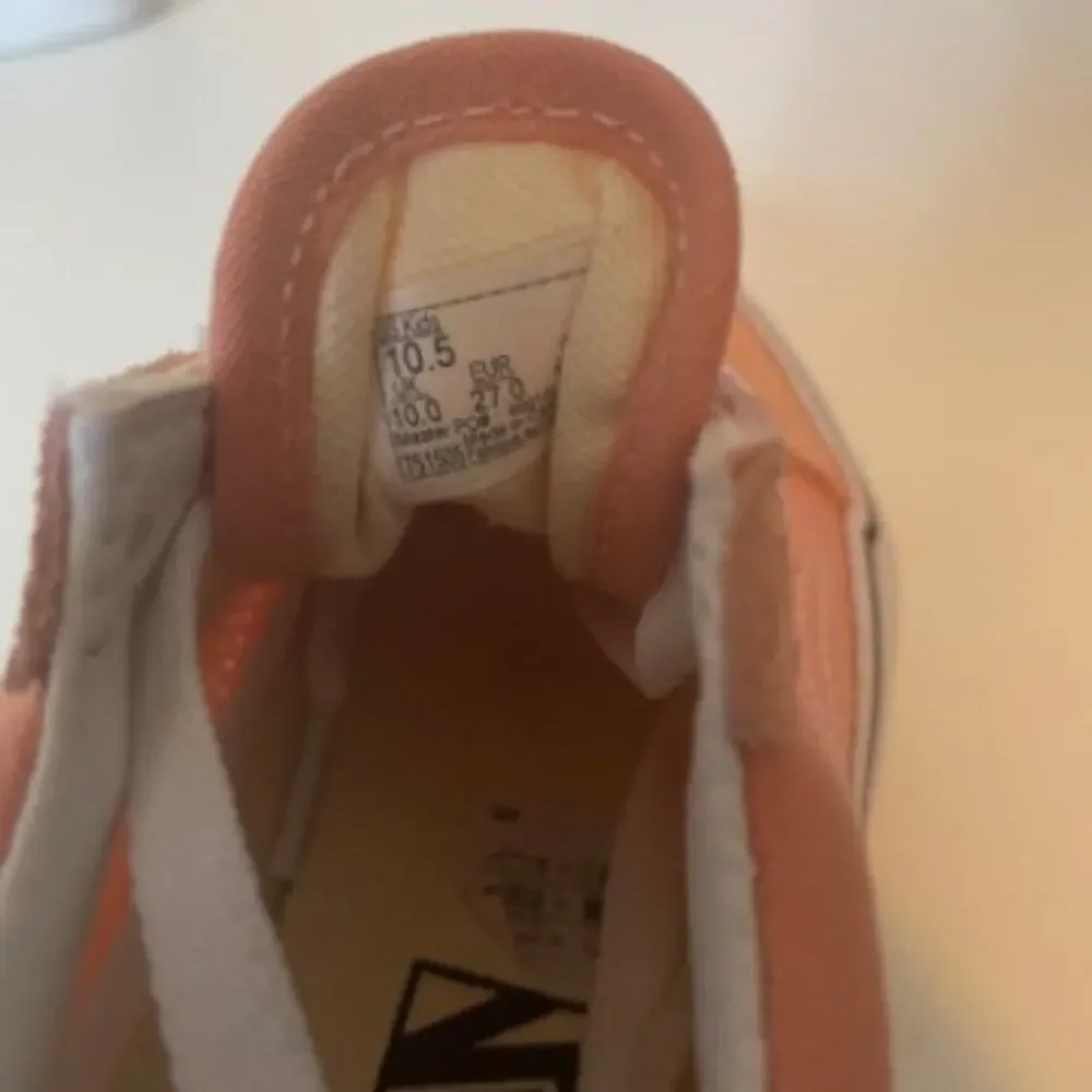 Vans Kids Girls Old Skool Sneakers Salmon/True White Size 10.5K NWOB - Picture 11 of 11